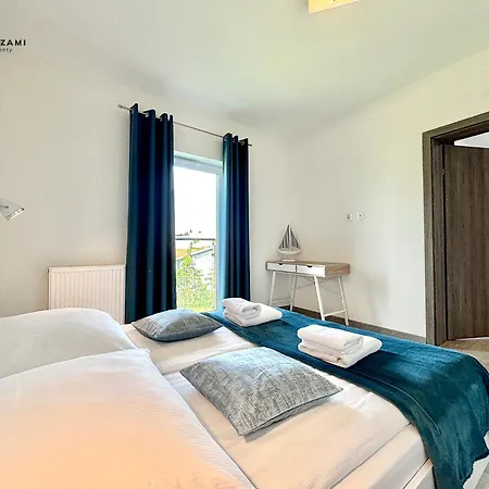 Apartament Pod Brzozami 5 Mórz *
